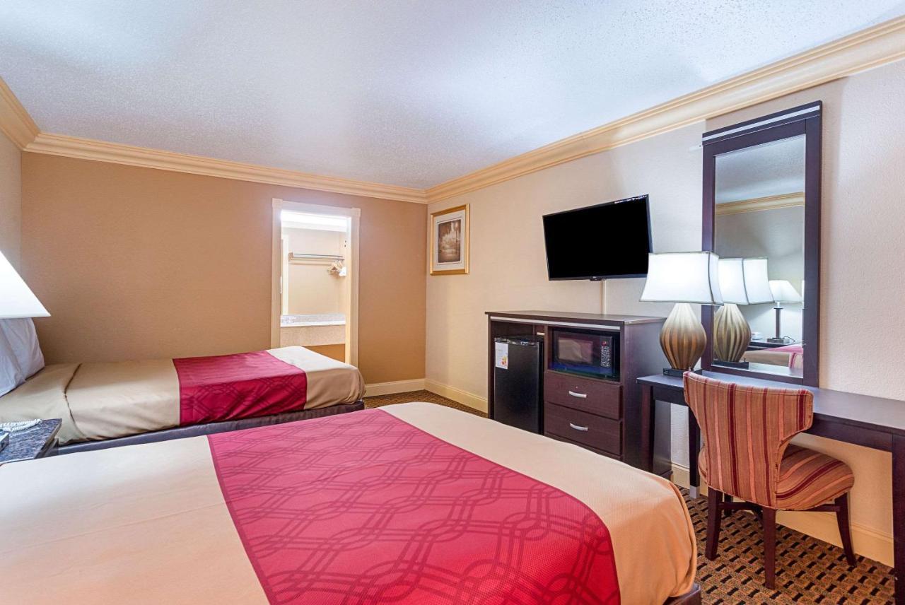 Hotel Parkway Inn Of Birmingham 3*